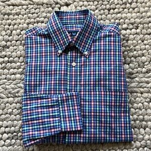 Charleston Threads crisp blue/pink/green button down shirt
